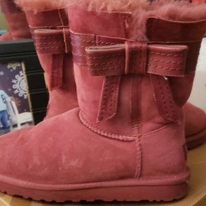 UGGS Booties Color Raspberry